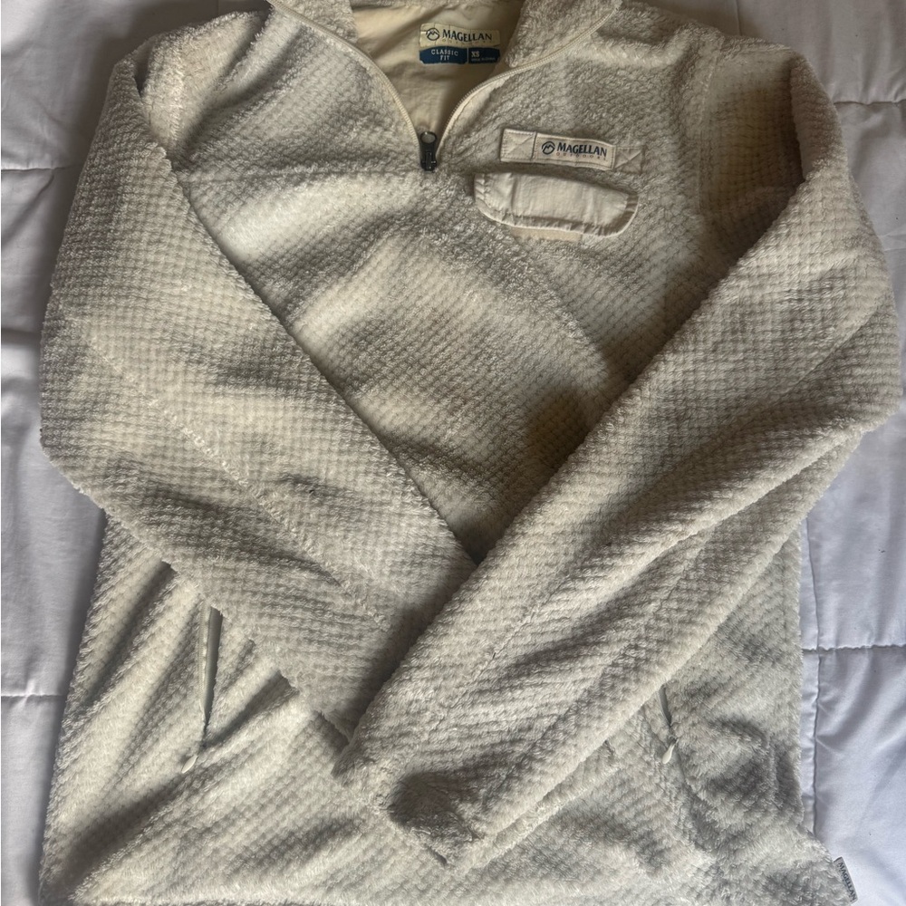 Magellan Outdoors Men's Cream Sweater